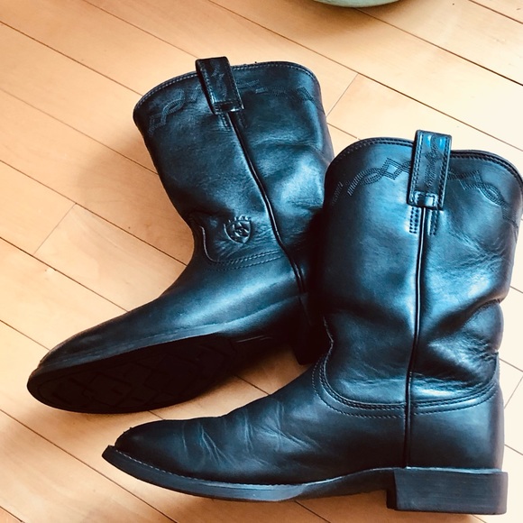 SOLD- Ariat, Women’s 7.5, Black Leather Roper Boots, GUC - Picture 1 of 16